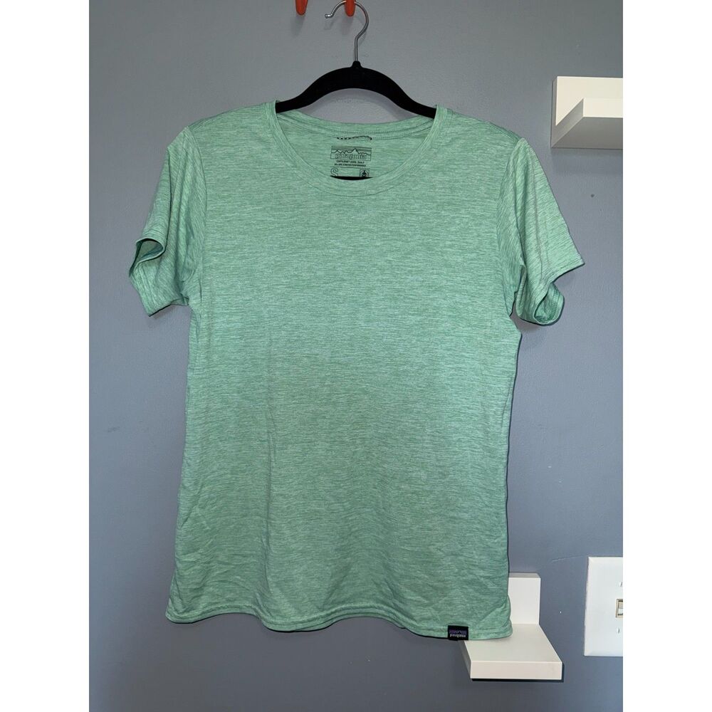 Women's Patagonia Seafoam Green Capilene Cool Daily Base Layer SS Shirt | Size S